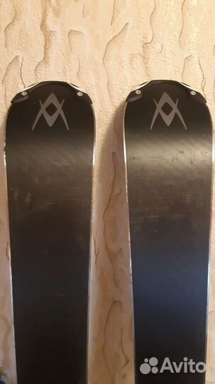 Комплект Горные лыжи volki 168, ботинки 43, палки