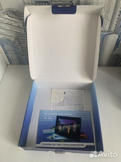 Цифровая фоторамка Digma PF-703