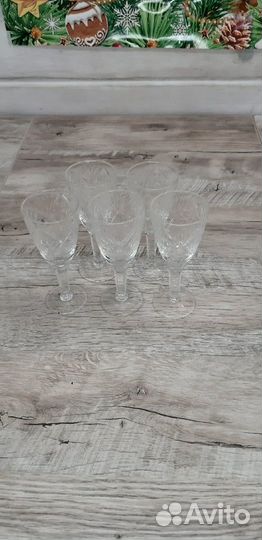 Хрустальная посуда (бокалы, фужеры, вазы)