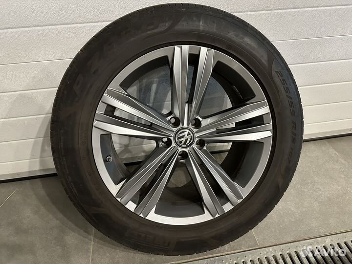 R19 Pirelli P Zero 255/55, PCD 5x112 DIA 65