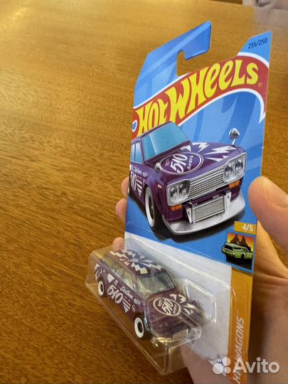 Hot wheels datsun bluebird wagon 510