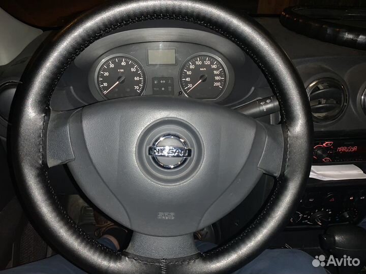 Оплетка на руль со шнуровкой