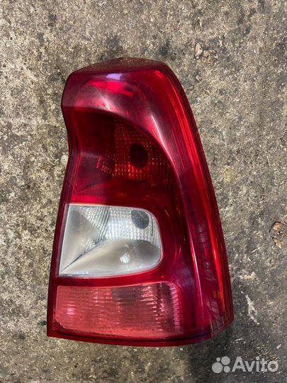 Фонарь заднего хода задний правый Renault Logan