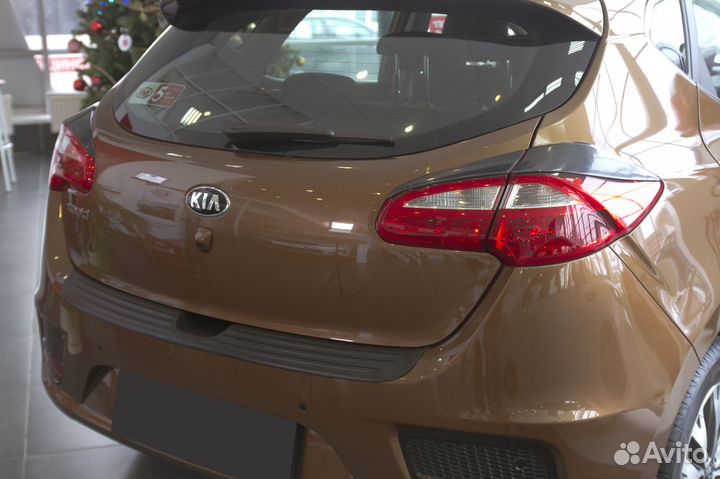 Реснички задние Kia Ceed 2 (12-18) RA