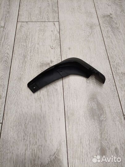 Брызговик передний правый на Mazda 6 GJ 2012-2022