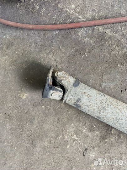 Карданный вал газ 31105