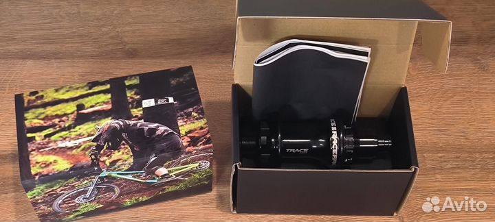 Втулки Race Face Trace 15x110, 12x148 32H XD / HG