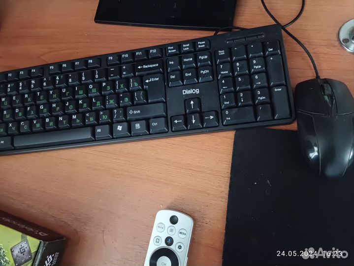 Клавиатура беспроводная и мышь