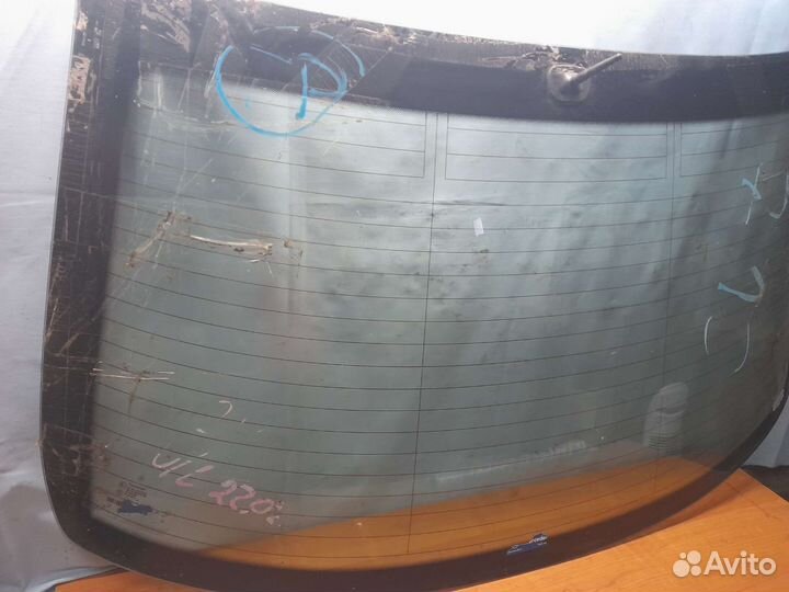 Стекло заднее Mercedes W203