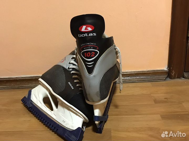 Коньки хоккейные, 44-45