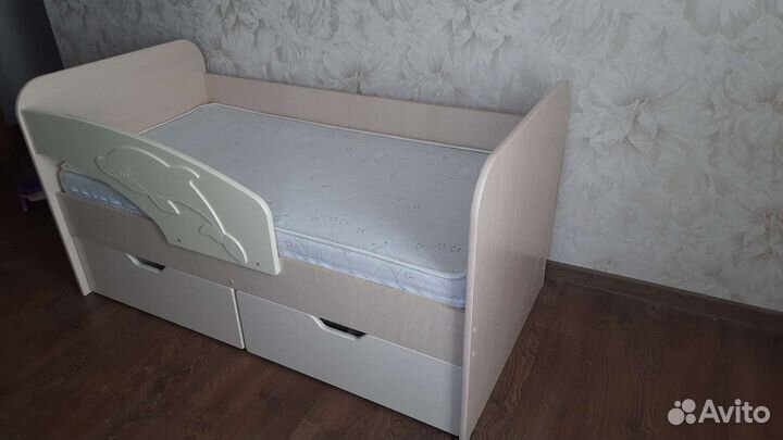 Детская кровать от 3 лет с бортиками