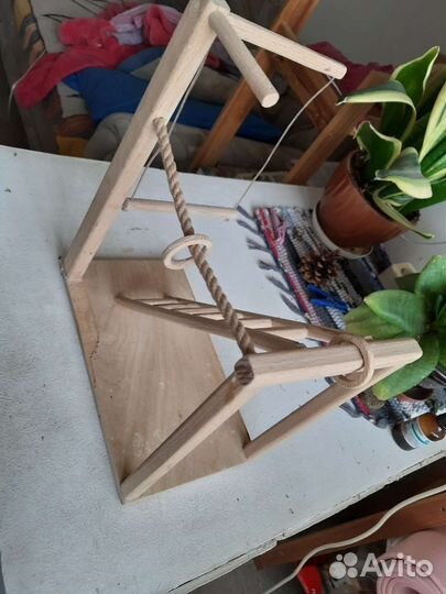 Игровая площадка для попугая