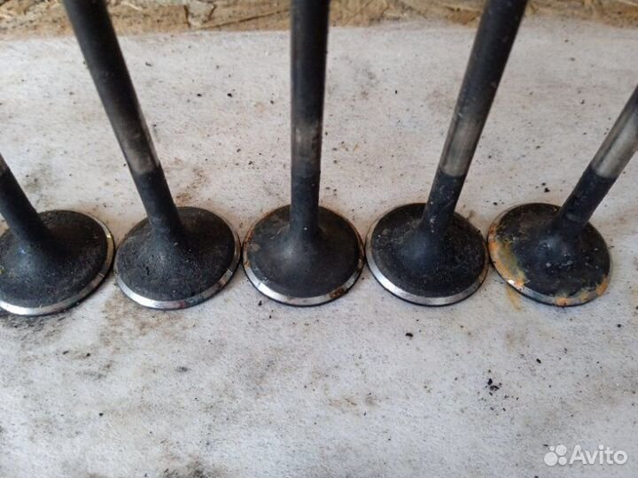 Клапан впускной Nissan Note HR14DE 2007