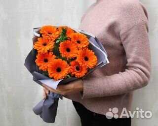 Букет из 9 оранжевых мини гербер