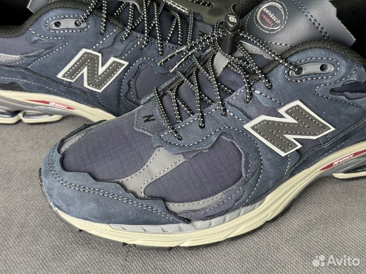 Кроссовки New Balance 2002R Синие в наличии