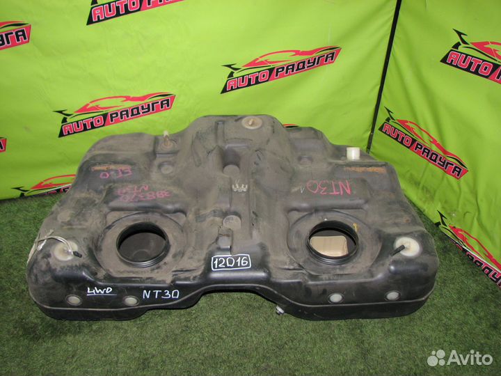 Бензобак nissan NT30, PNT30, T30 X-trail