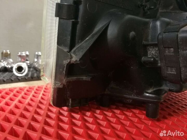 Фара левая Toyota Land cruiser 100