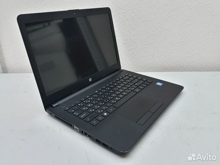 Ноутбук для дома и офиса HP 14-bs000ur