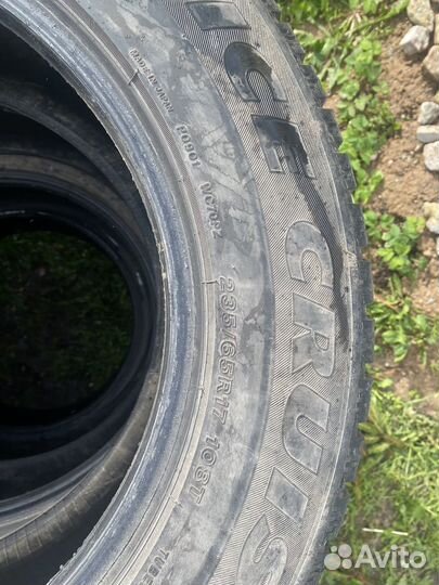 Bridgestone Ice Cruiser 7000 235/65 R17 108T