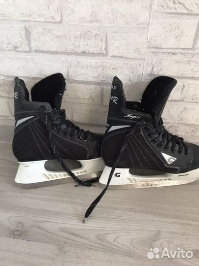 Коньки хоккейные детские