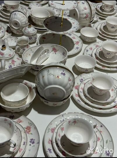 Чайно столовый сервиз на 12 персон