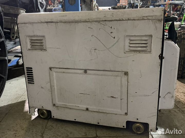 Hyundai dhy6000se3 дизельный электро генератор