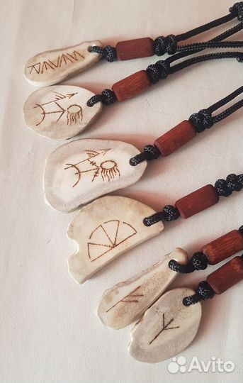 Медальоны из рога лося