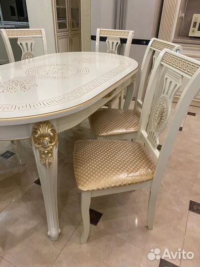 Стол Версачи