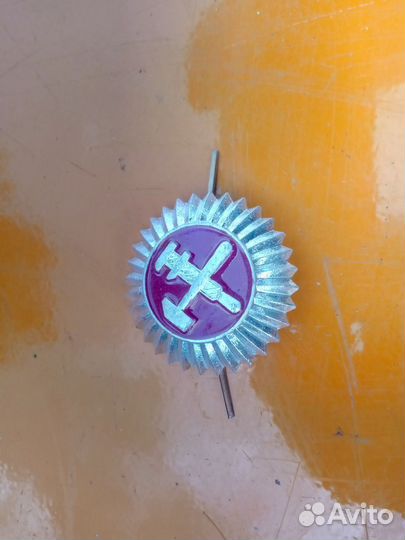 Кокарда железнодорожника СССР