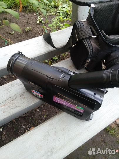 Видеокамера panasonic