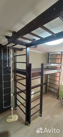 Кровать чердак из массива