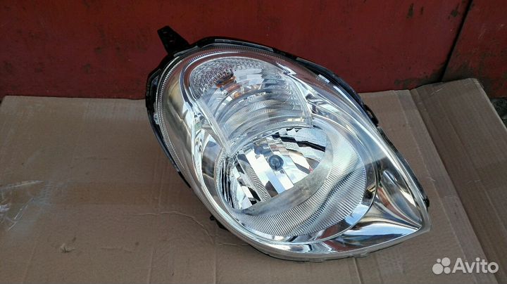 Фара ниссан моко MG22S правая/левая