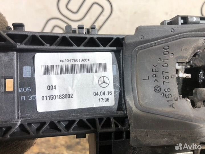 Кронштейн ручки двери передний левый Mercedes-Benz