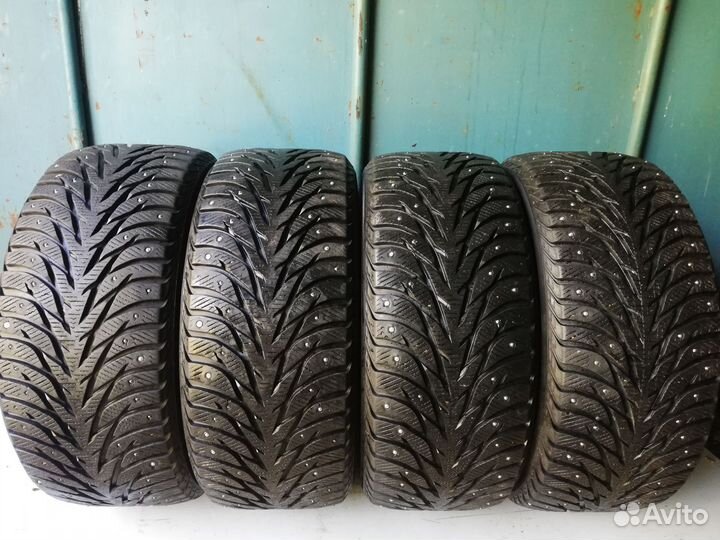 Yokohama Ice Guard IG35 235/45 R17