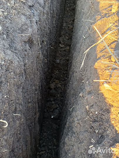 Траншее копатель, бара, грунторез