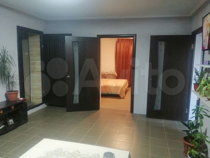 3-к. квартира, 78 м², 1/2 эт.