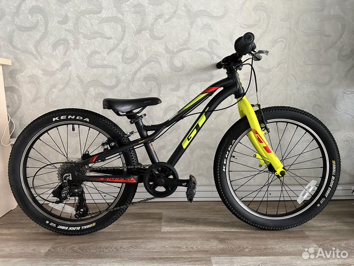 Продется горный велосипед GT stomper prime 20”