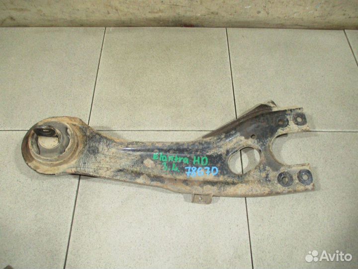 Рычаг задний продольный левый Hyundai Elantra 4