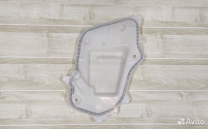 Накладка двери Рав 4 -5 внутренняя 2018-2023