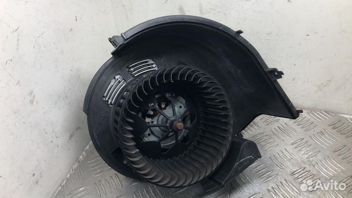 Моторчик печки BMW X5 E70 рест. 2012