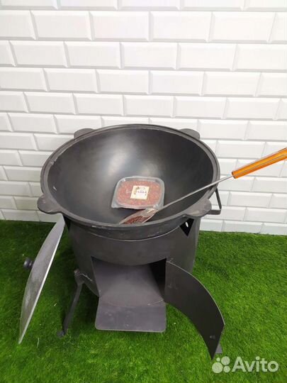 Казан чугунный с печкой