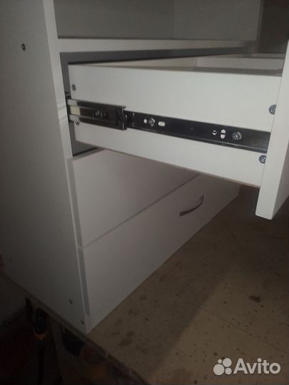 Стол для маникюра под заказ