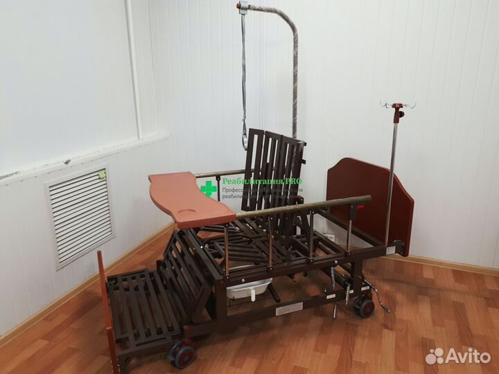 Медицинская кровать для ухода за больными