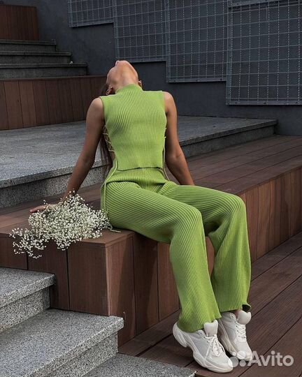 Костюм женский