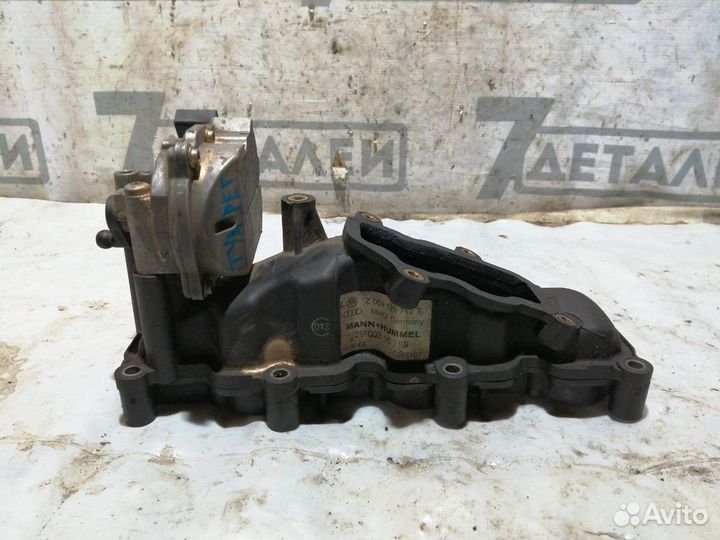 Впускной коллектор правый Volkswagen Touareg BKS