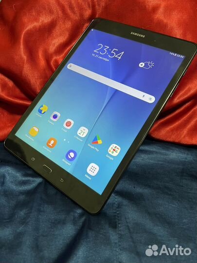 Samsung Galaxy tab A (9.7 дюймов)