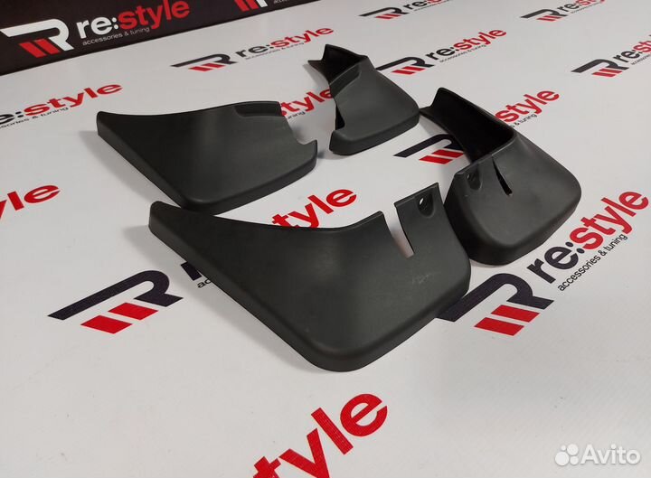 Брызговики Toyota Probox O997