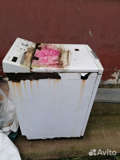 Стиральная машина с вертикальной загрузкой