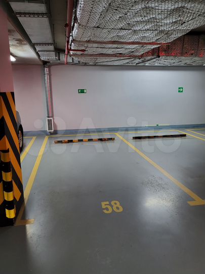 Машиноместо, 12 м²