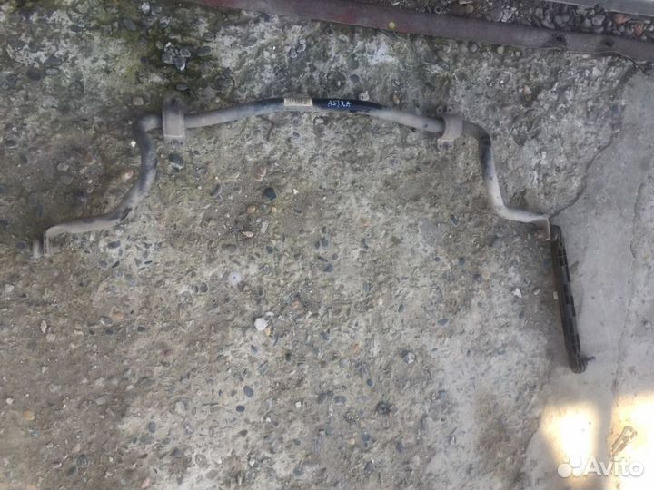 Стабилизатор передний Opel Astra J